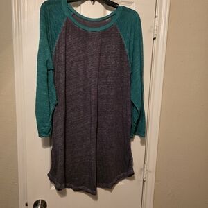 Teal and Gray Raglan Sleeve Top